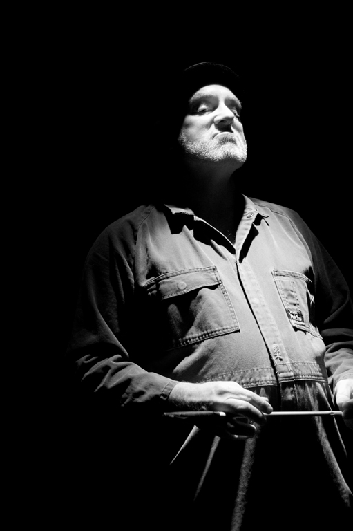 Guy Masterson in Animal Farm (image: Peter Mould)
