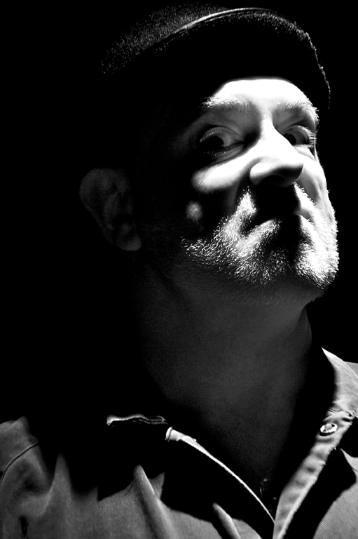 Guy Masterson in Animal Farm (image: Peter Mould)